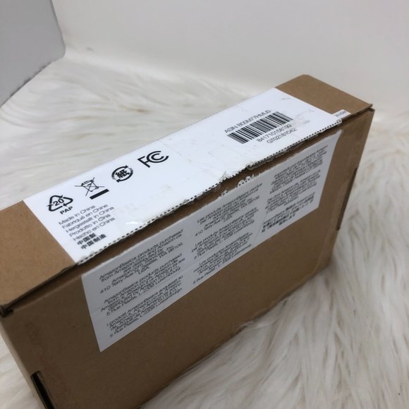 Amazon Basics USB 3.0 to 10/100/1000 Mbps Gigabit RJ45 Ethernet LAN adapter - Picture 3 of 6